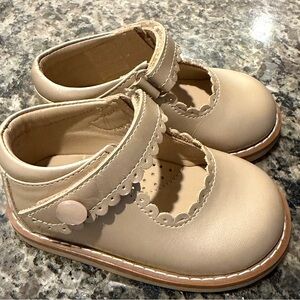 Elephantito Like New Toddler Mary Jane Size 4 Soft Champagne Gold